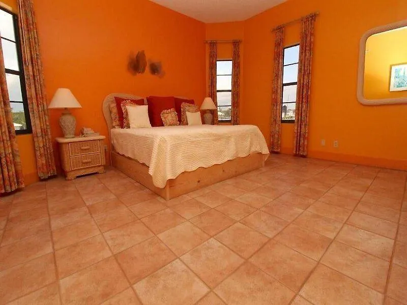 Running Mon Sunrise Resort & Marina Freeport