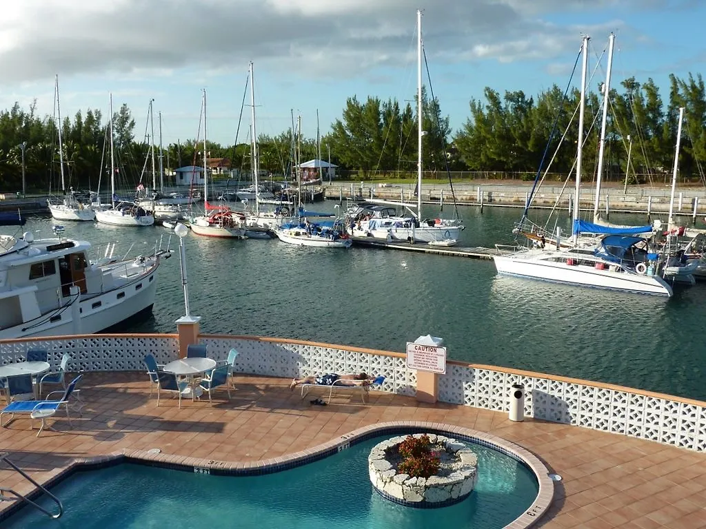 Running Mon Sunrise Resort & Marina Freeport 3*,  Bahamas