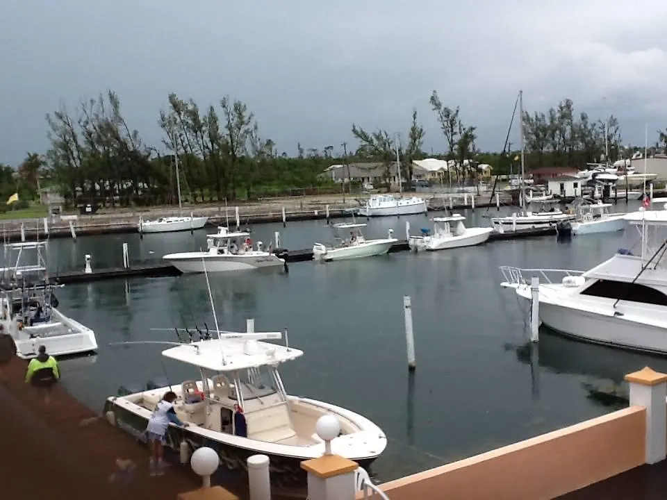 Running Mon Sunrise Resort & Marina Freeport