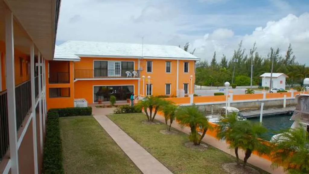 Running Mon Sunrise Resort & Marina Freeport