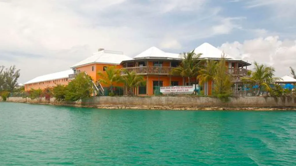 ***  Running Mon Sunrise Resort & Marina Freeport Bahamas